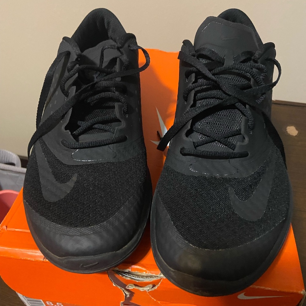 Nike Men's Black Running Shoes